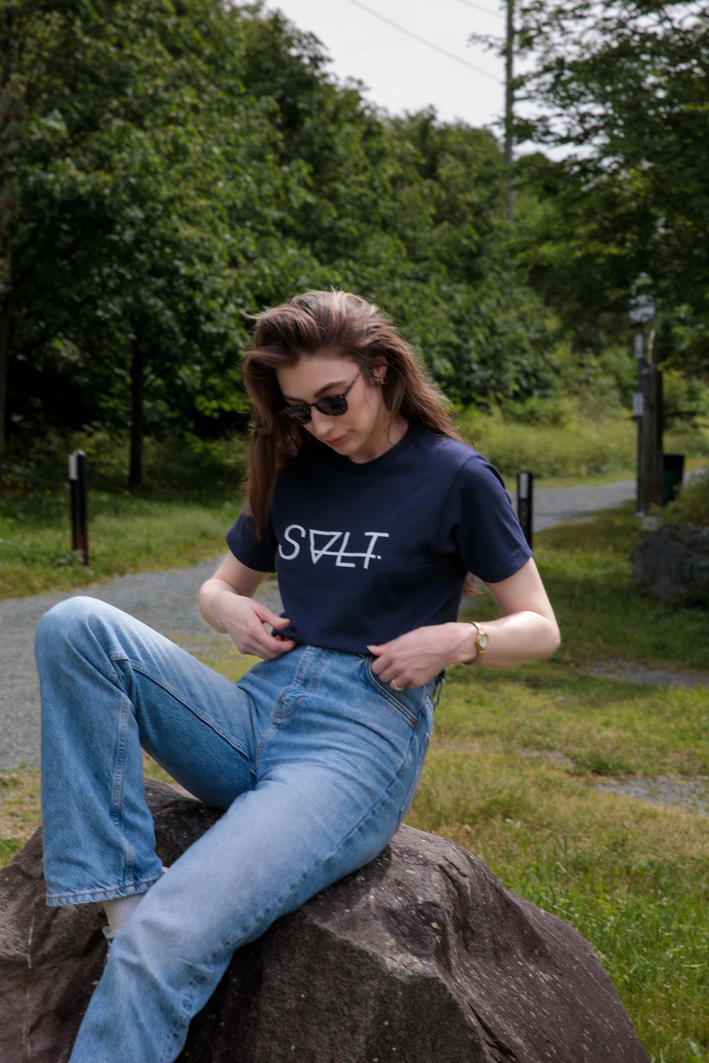 the essential tee in low key