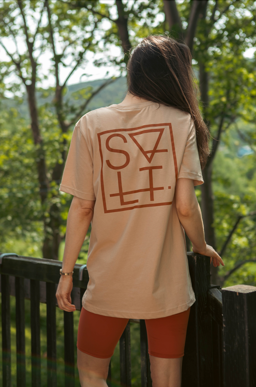 saltbox tee in papaya