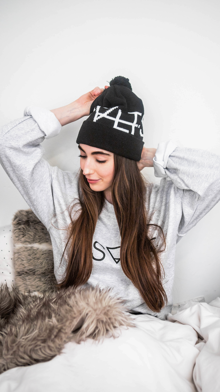 salt pom toque