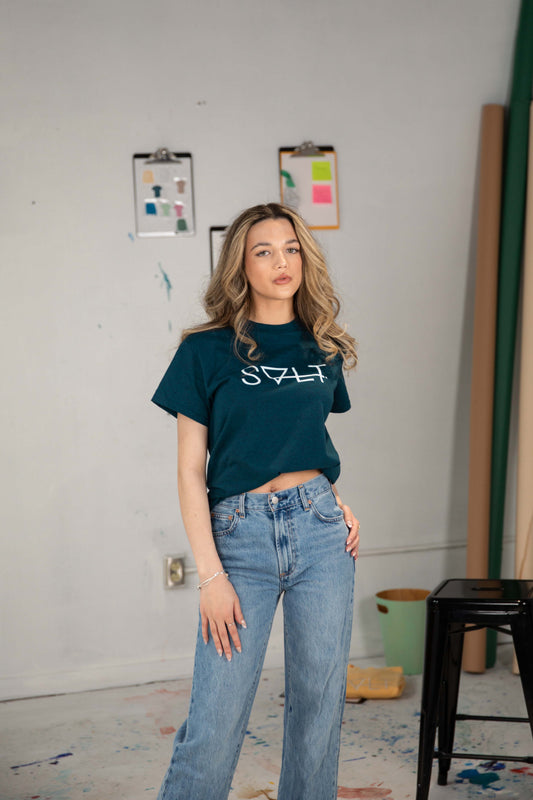 the essential tee in rainstorm