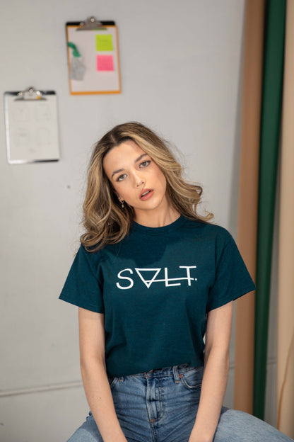 the essential tee in rainstorm
