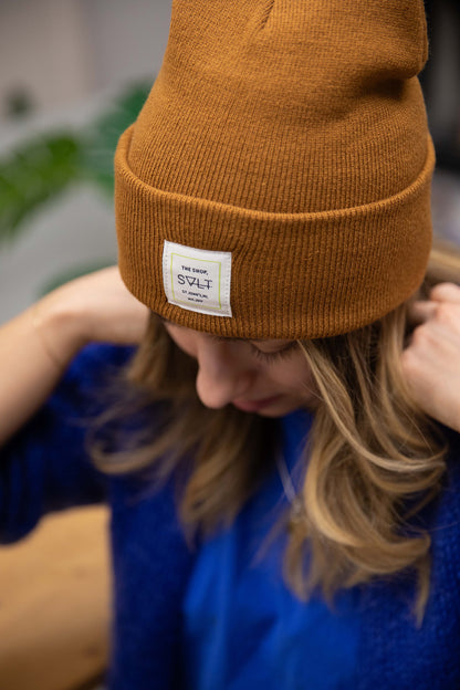the shop toque in sienna