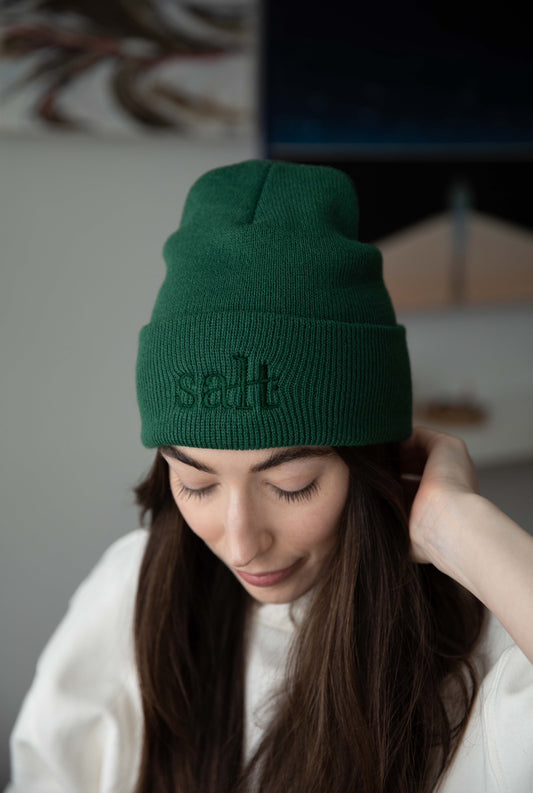 lowercase toque in evergreen