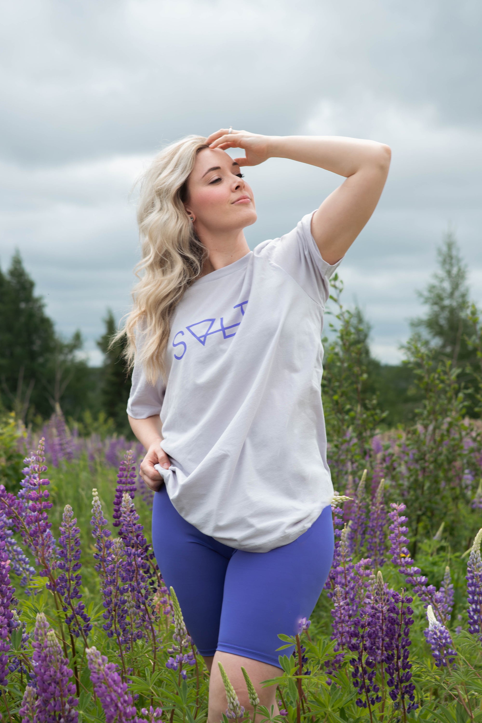 the essential tee in hyacinth