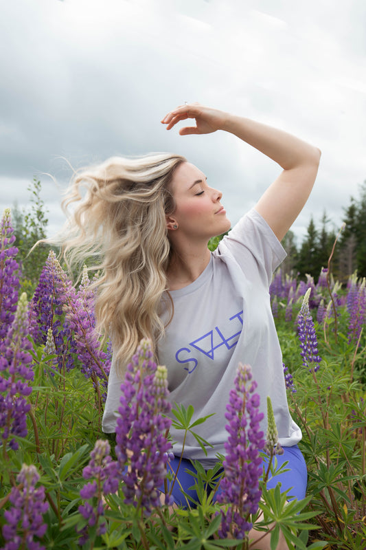 the essential tee in hyacinth