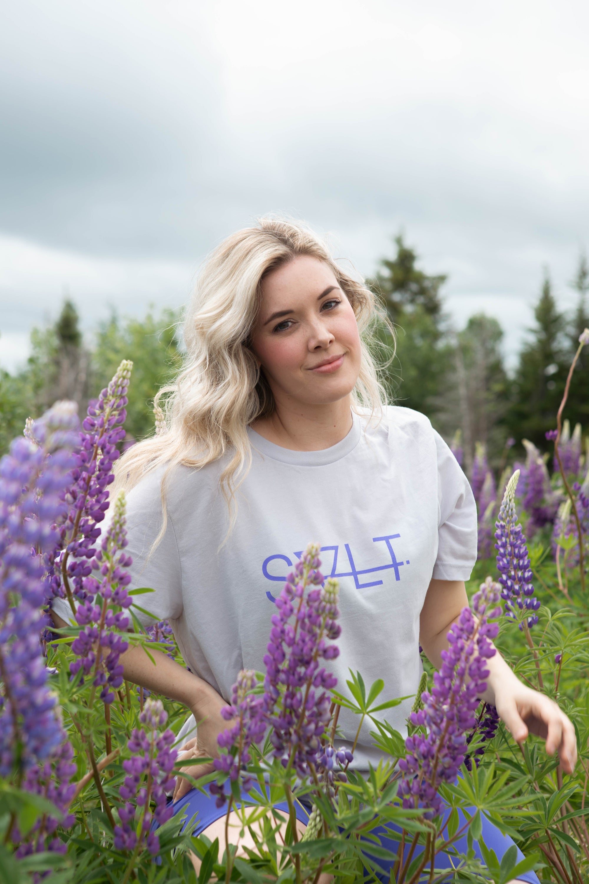 the essential tee in hyacinth
