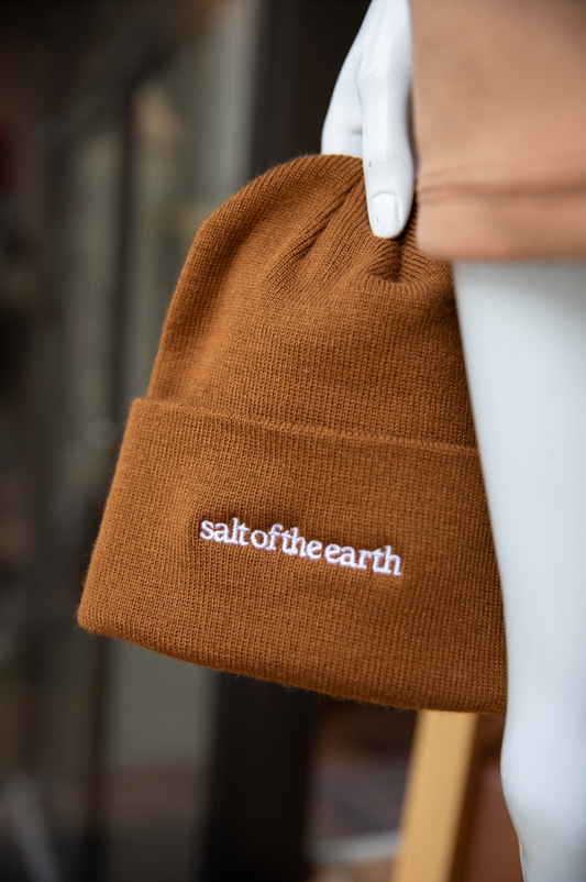 salt of the earth toque in teak